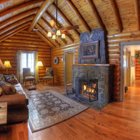 Historic Log Cabin #14 At Horse Creek Resort Rapid Stadt Exterior foto