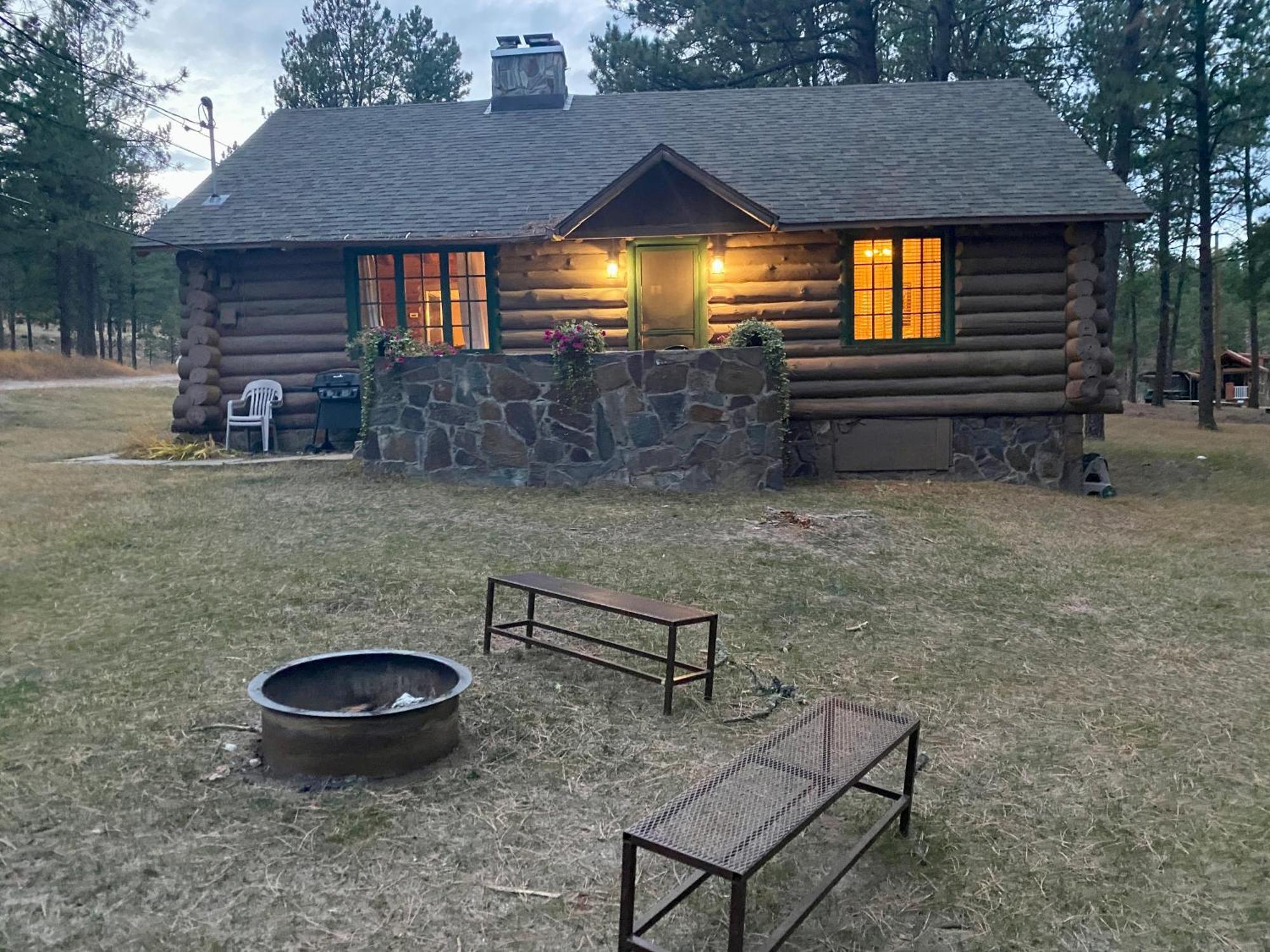 Historic Log Cabin #14 At Horse Creek Resort Rapid Stadt Exterior foto
