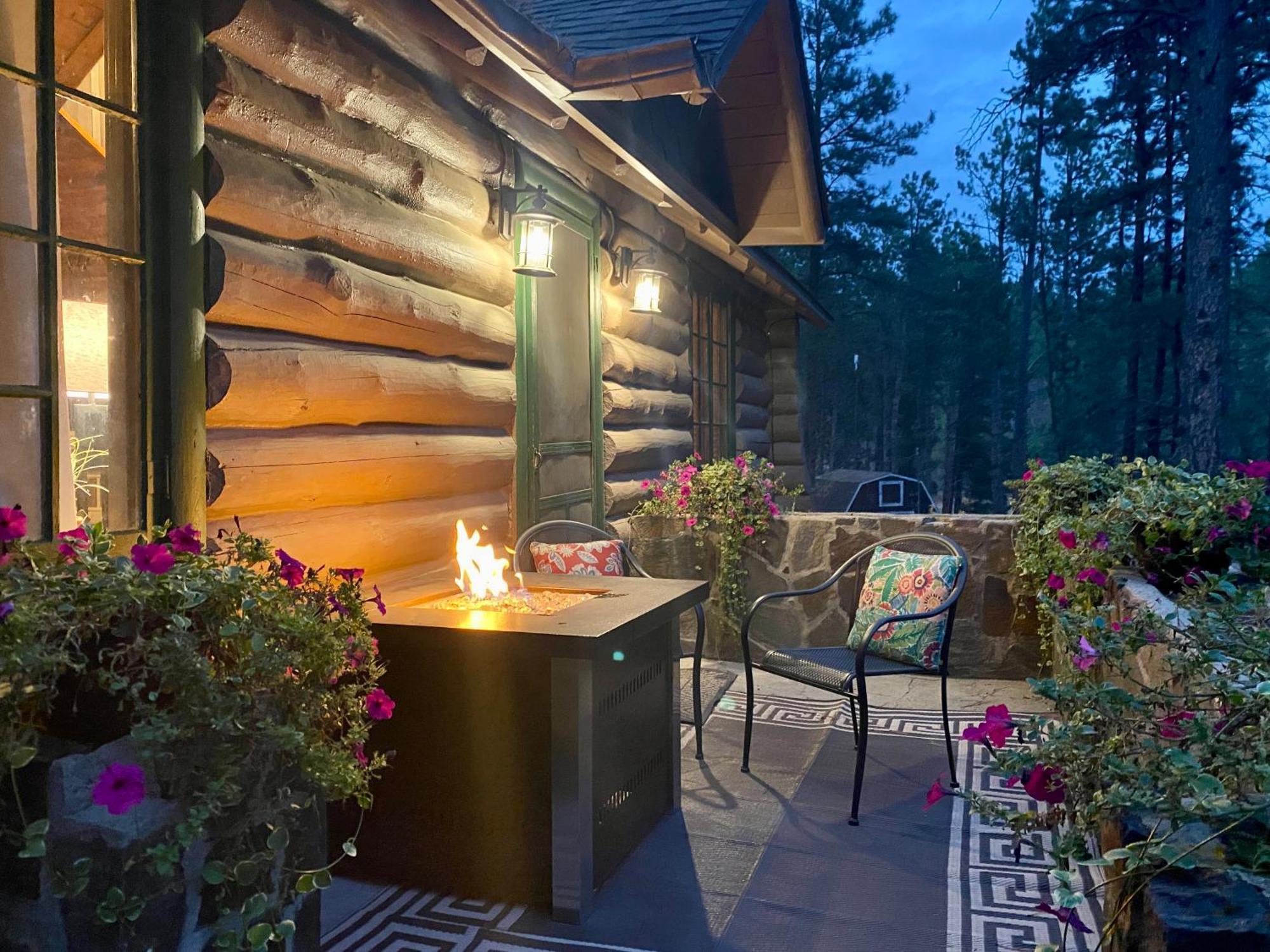 Historic Log Cabin #14 At Horse Creek Resort Rapid Stadt Exterior foto